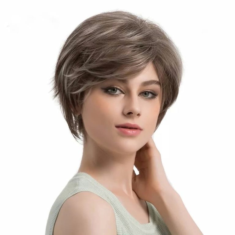 Женские стрижки для круглого лица: на короткие и средние волосы